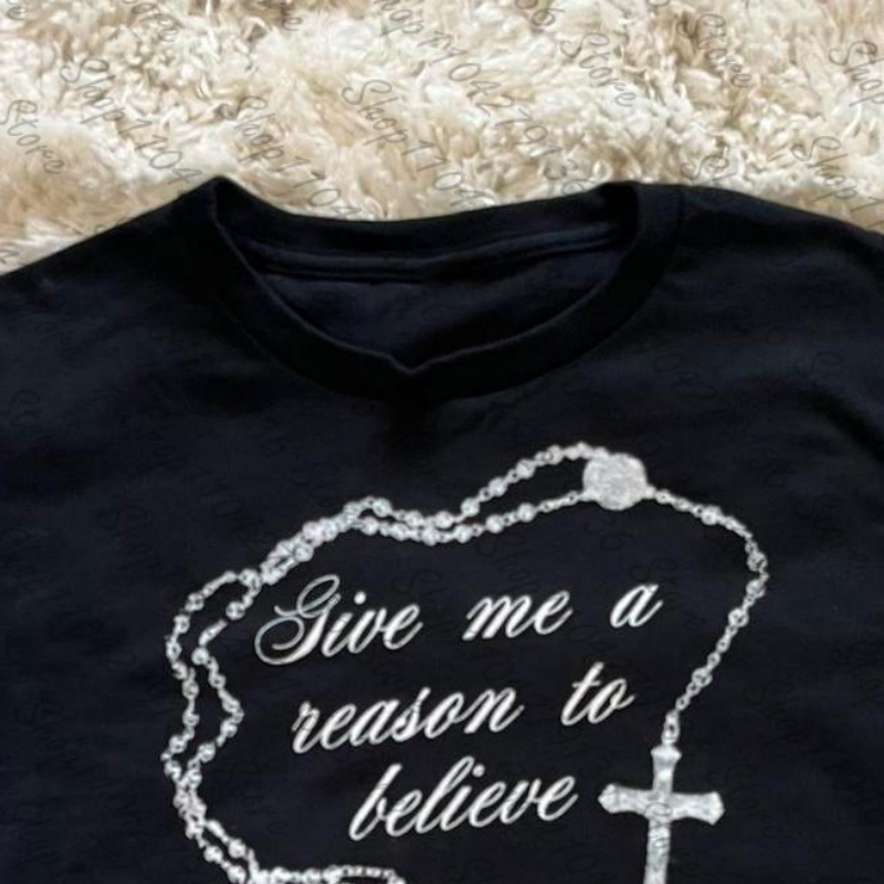 Y2K Graphic Baby Tee Crop - Odzież damska z lat 2000, ubrania